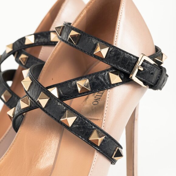 Valentino Garavani Studwrap Poudre & Noir Rockstud Pointed-Toe Pumps - Picture 9 of 12
